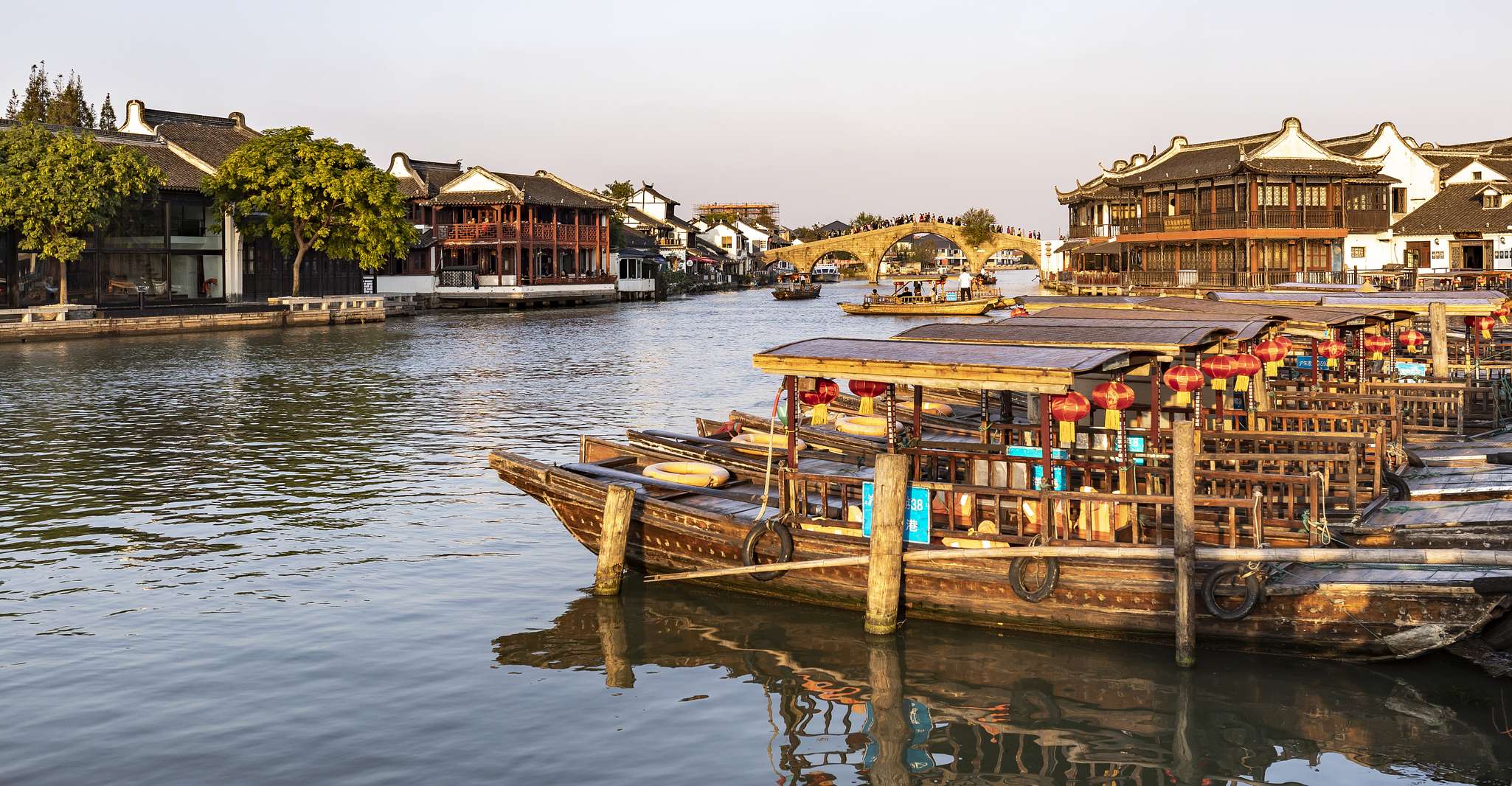 Shanghai, Zhujiajiao Water Town met luchthaventransfer optie - Hizvo