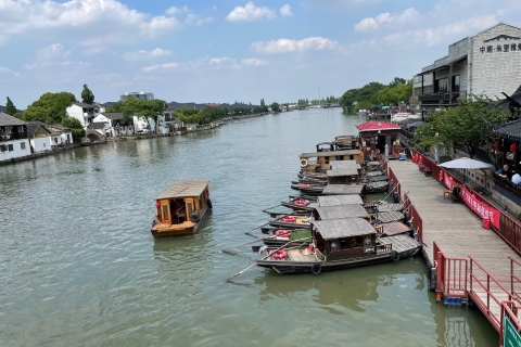 Shanghai: Zhujiajiao Water Town met optie voor luchthaventransferBuitenwijk/luchthaven/cruisehaven: gids, auto, toegangsprijs en eten