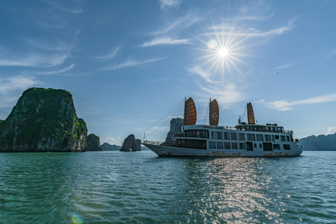 Halong Bucht: 3D2N All inclusive mit Emperor CruiseEmperor Cruise Legacy Halong | 3 Tage Hideaway