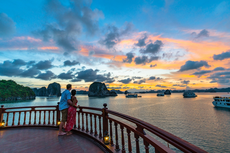 Halong Bucht: 3D2N All inclusive mit Emperor CruiseEmperor Cruise Legacy Halong | 3 Tage Hideaway