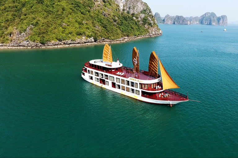 Halong Bucht: 3D2N All inclusive mit Emperor CruiseEmperor Cruise Legacy Halong | 3 Tage Hideaway