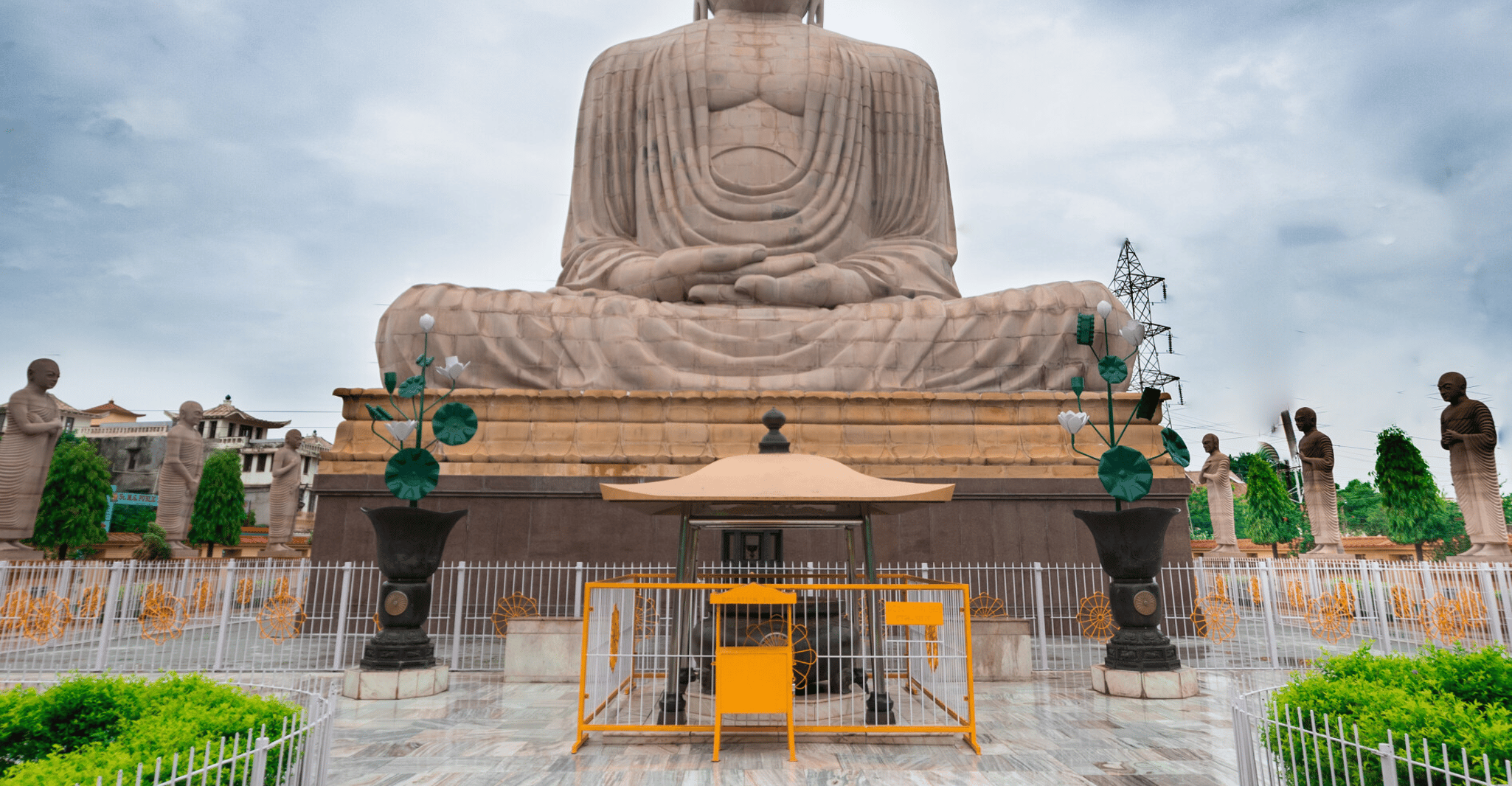 Full Day Bodhgaya Tour With Dungeshwari Cave Gaya India