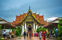 Full Day Bodhgaya tour with Dungeshwari Cave - Housity