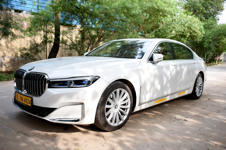 Desde Delhi: Visita a la Vieja y Nueva Delhi en coche de lujo con almuerzoTransporte de lujo y guía turístico profesional.