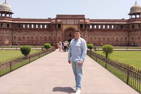 From Delhi : Taj Mahal Agra Tour By Luxury Car with 5* Lunch Luxury Transportation & Tour Guide Only