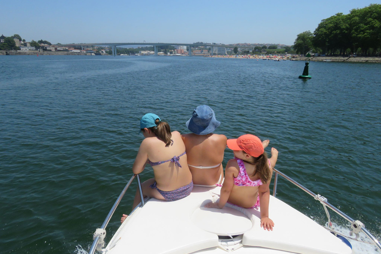 Oporto: Crucero privado en barco por el río DueroOporto: Paseo en barco privado