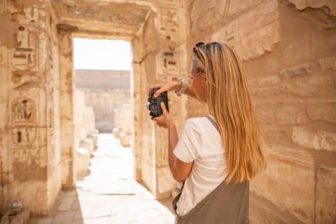 From Hurghada: Luxor Highlights Private Day Tour with Lunch