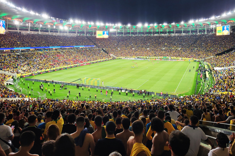 Rio de Janeiro: Fotbollsmatch med biljett och transport