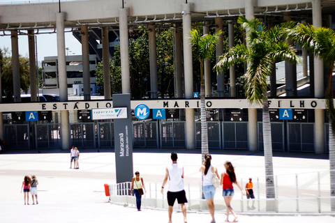 Rio de Janeiro: Partita di calcio con biglietto e trasporto