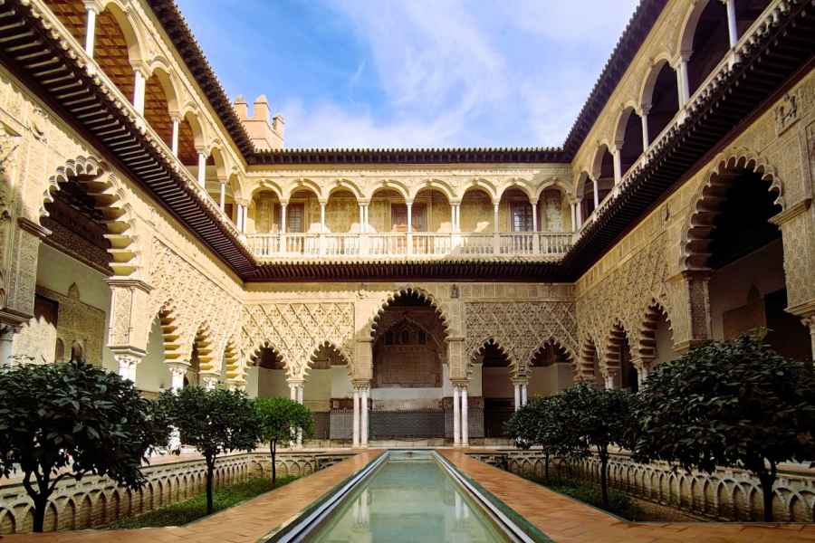 Sevilla: Kleingruppentour mit Führung durch den Alcázar mit Ticket