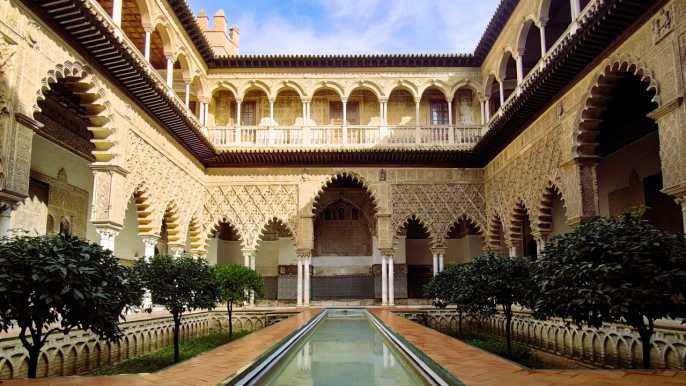 Sevilla: Visita guiada del Alcázar en grupo reducido con ticket de entrada