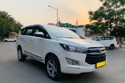 Da Delhi a Jaipur in taxi: Trasferimento in città senza problemi