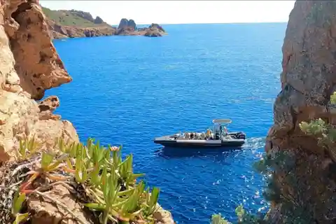 Fréjus 2,5 ore di escursione in mare in barca