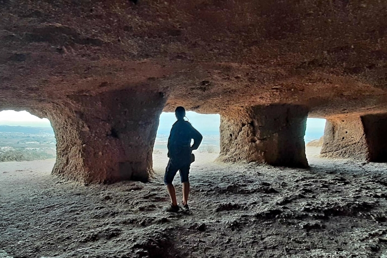 Cuatro Puertas & Tufia: caves & fishermen in Gran Canaria