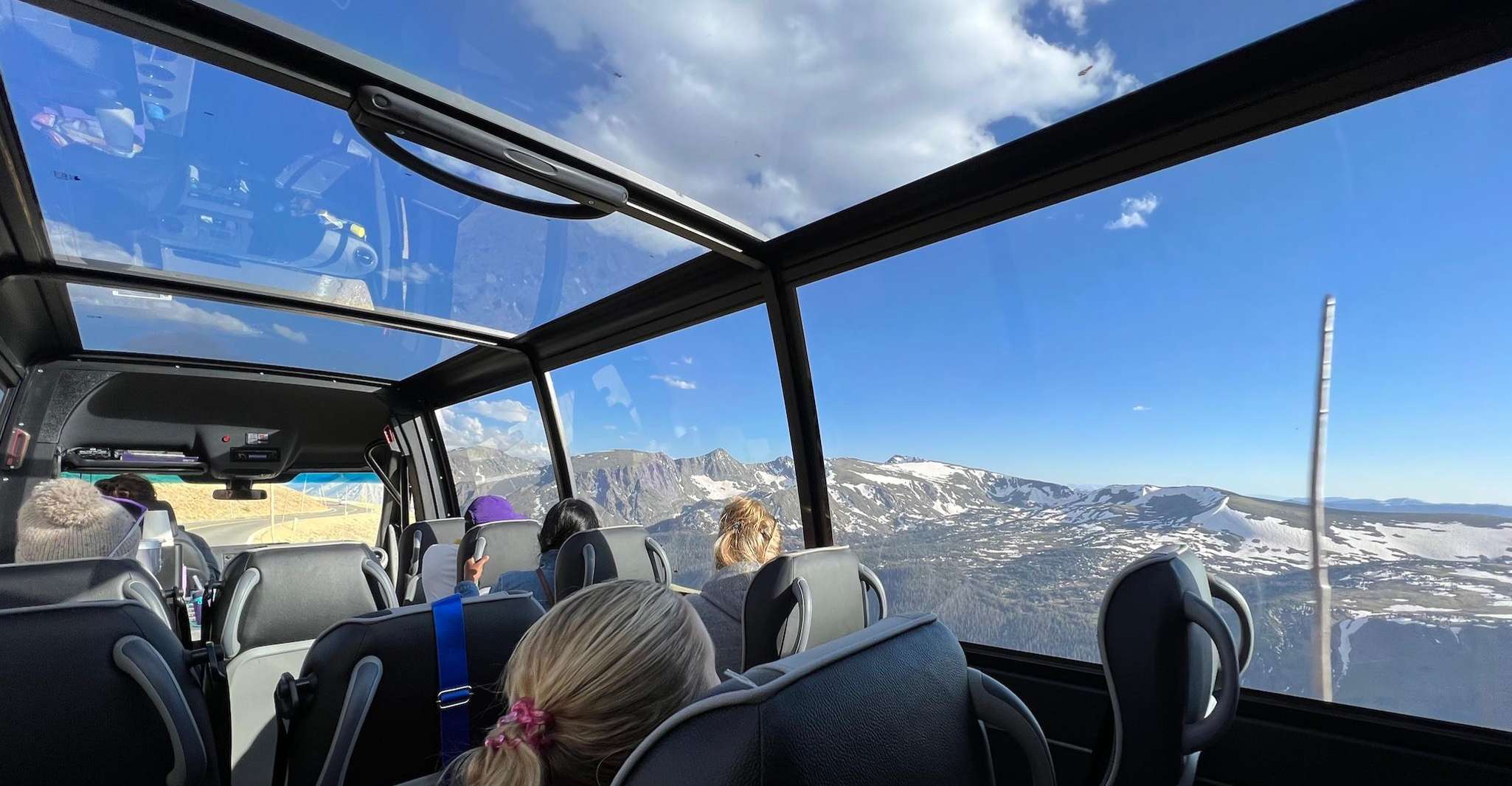 Estes Park, Rocky Mountain NP Glass-Top Guided Morning Tour yakınındaki oteller - Hizvo