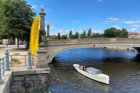 Berlin: River Spree Sightseeing on an Electrified 1920s Boat