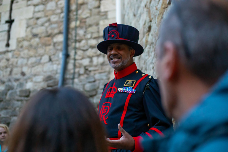 Tower of London After Hours with Beefeater & Keys Ceremony