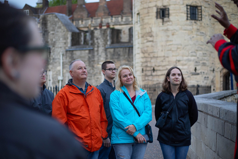 Tower of London After Hours with Beefeater & Keys Ceremony