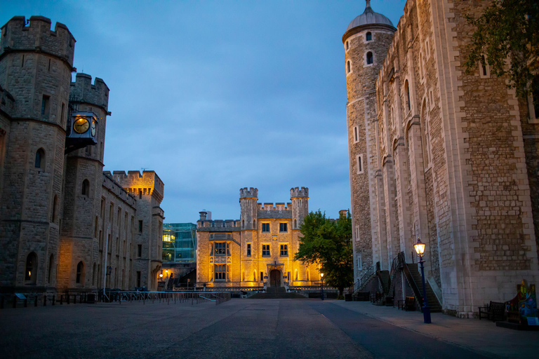 Tower of London After Hours with Beefeater & Keys Ceremony