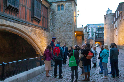 Tower of London After Hours with Beefeater & Keys Ceremony