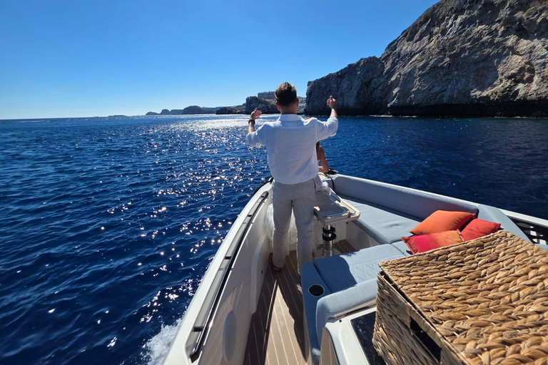 Rhodes: Private Yacht Cruise to Lindos with Meze & Drinks