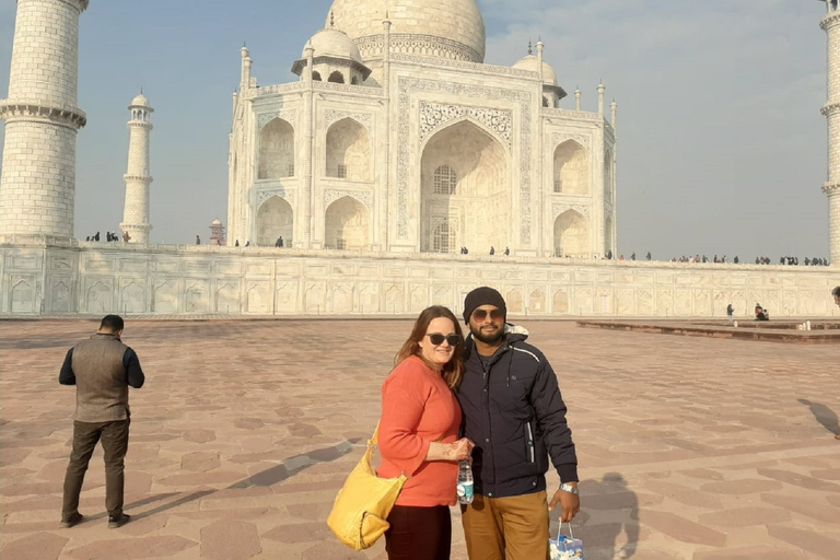 Depuis Delhi : Excursion privée d'une journée à Agra en voiture avec guide