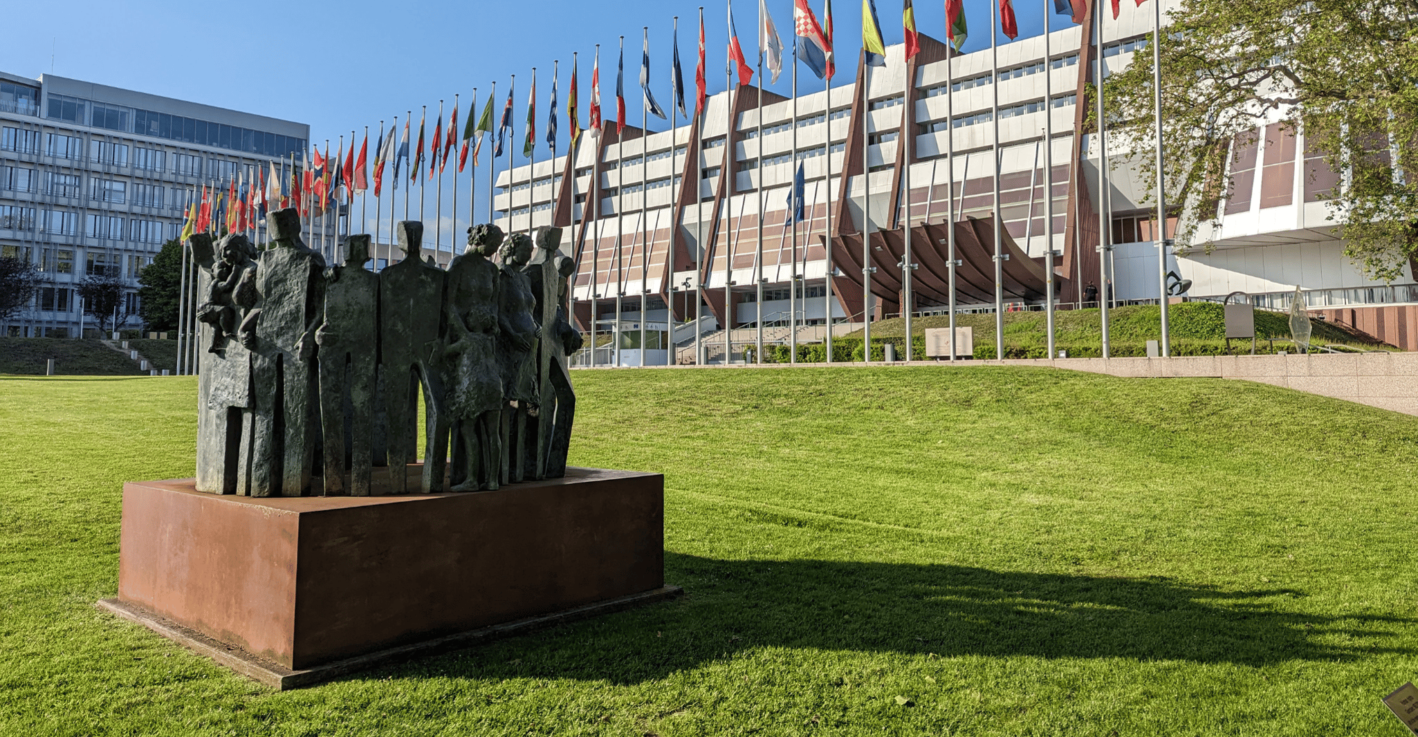 Strasbourg , Visite guidée du quartier européen - Hizvo