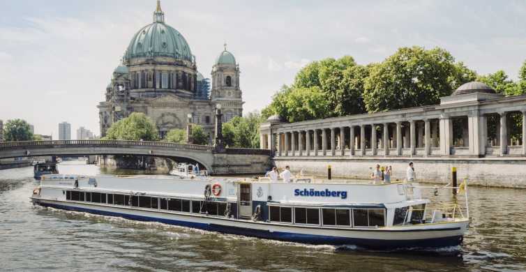 Berlin: Sightseeing Cruise from Berlin Main Station