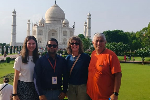 Agra: Excursão local de dia inteiro em Agra do nascer ao pôr do sol de carroTour apenas com carro e guia