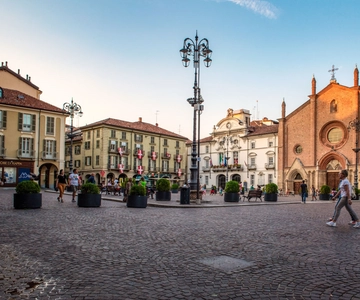 Asti Historic Town Walking Tour