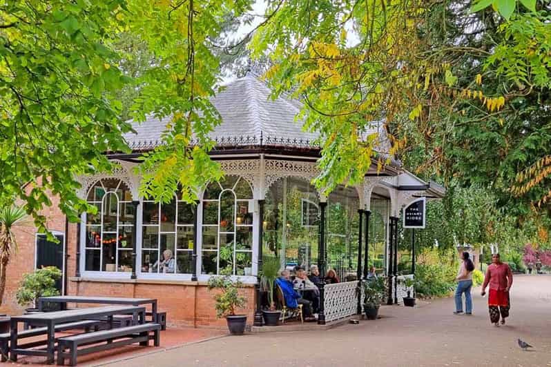 Leamington: Quirky self-guided smartphone heritage walks
