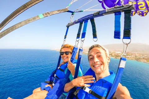 Amalfikysten: Parasailing Flight Adventure