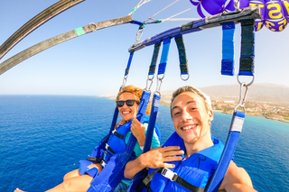 Parachute ascensionnel à Amalfi (Italie)