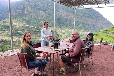 Madeira: Guidad vinprovning, jeep-safari och utsiktsplatser