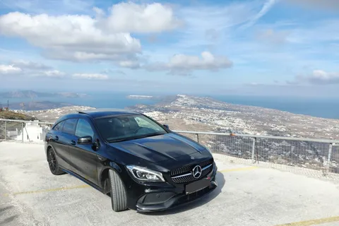 Santorini : Luxury Transportation from/to airport