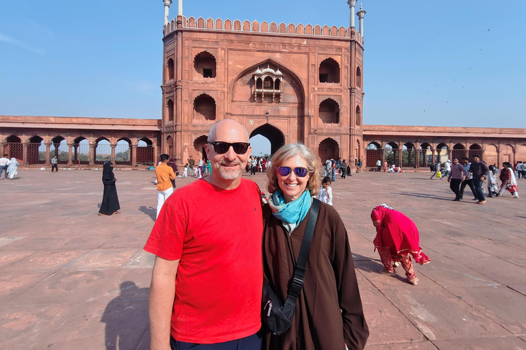 Desde Delhi: tour de día completo por la ciudad antigua y la nueva Delhi.Tour de un día: Old Delhi y New Delhi: coche, guía y tickets de acceso incluidos.
