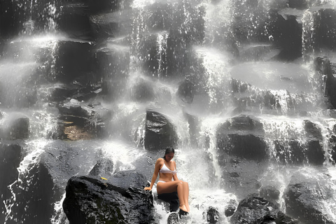 Bali: Snorkling i Blå lagunen, vattenfallen Kanto Lampo och TibumanaPrivat tur | Privat transfer (en bil)