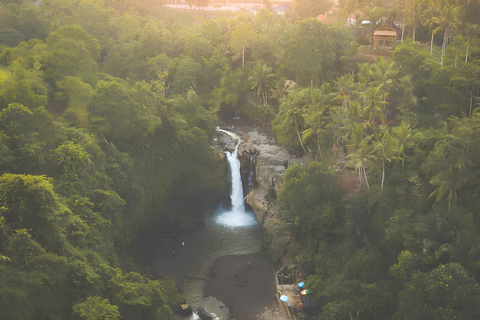 Bali: snorkeling alla Laguna Blu, cascate Kanto Lampo e TibumanaTour privato | Trasferimento privato (una macchina)