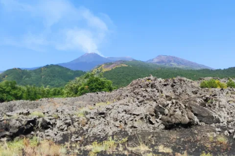 Etna Morning Tour, caves and craters