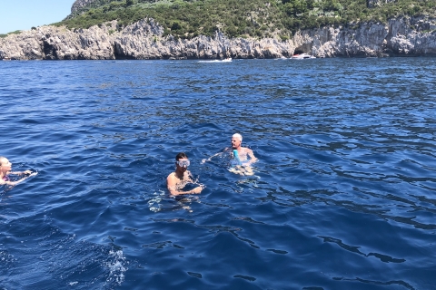 Excursion en bateau privé à Capri ou sur la côte amalfitaineExcursion en bateau privé à Capri ou Amalfi