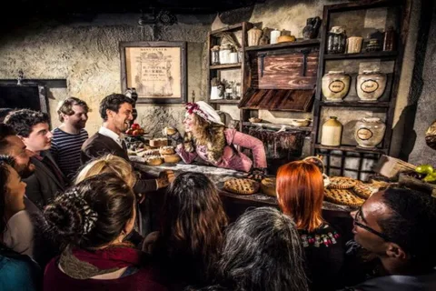 London: Harry Potter Tour, River Cruise & The London Dungeon