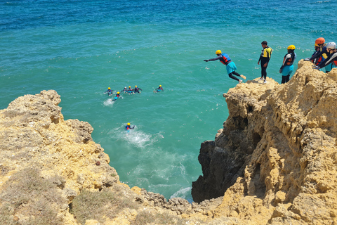 Albufeira: Guidad Coasteering-tur med klipphoppning