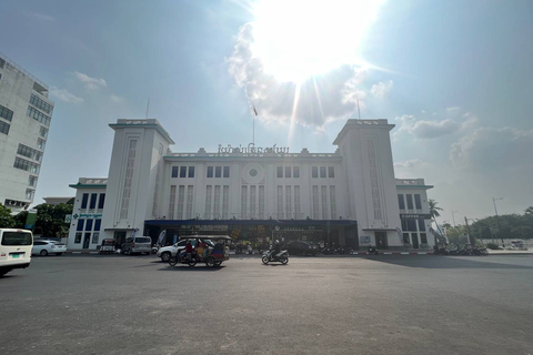 Erfgoedtour door Phnom Penh in elektrische bus