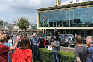 Eindhoven Walking Tour with a local comedian as guide
