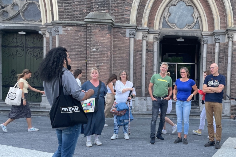 City Walking Tour Eindhoven with a local comedian as guide