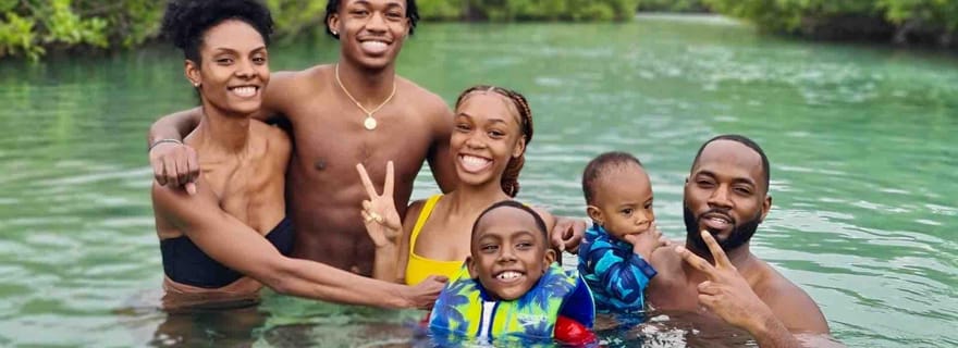 Depuis Panama City : Les îles des Caraïbes et le fort de Portobelo