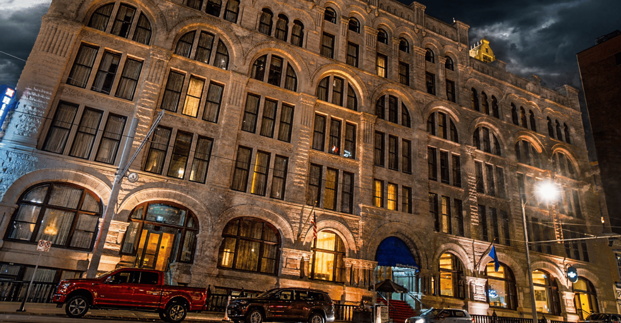 Brew City Ghosts, Macabre Milwaukee - Hizvo