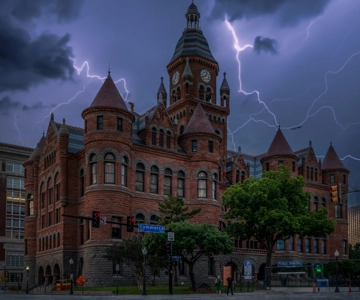Dallas: Historic West End Ghost Walking Tour