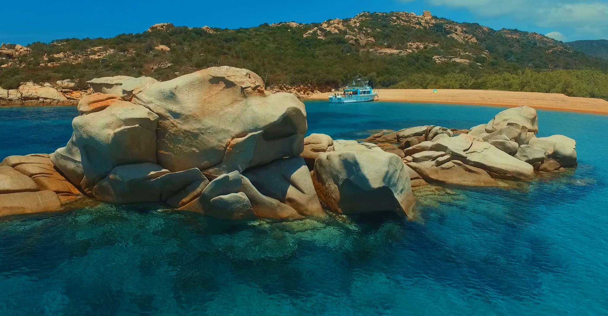 Journée bateau PLAGES, CRIQUES,CALANQUES sauvages - Housity