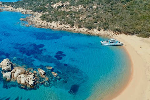 Journée bateau PLAGES, CRIQUES,CALANQUES sauvages From Propriano Boat trip LES CÔTES SAUVAGES Wild coasts